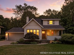 655 Lugers Rd, Holland, MI 49423