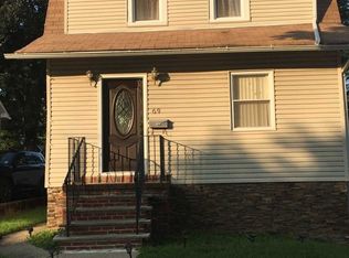 69 Franklin Rd, Teaneck, NJ 07666