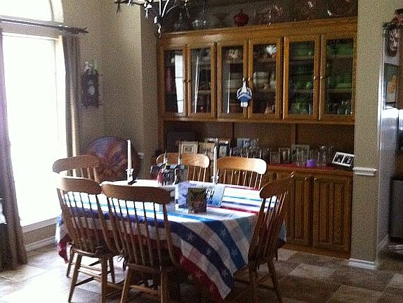 Dining Room (newer tile)