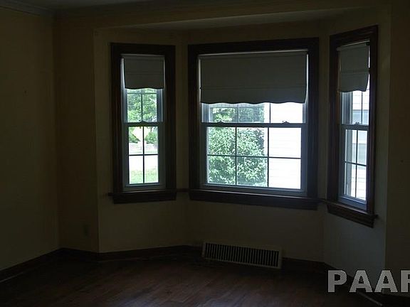5th image of 214 W Garfield Ave