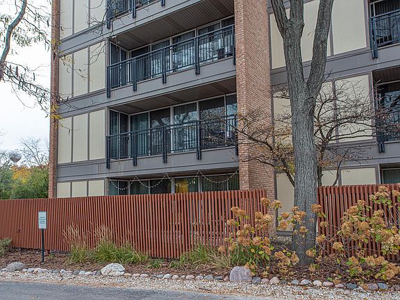 2nd image of 5950 Oakwood Dr APT 2L