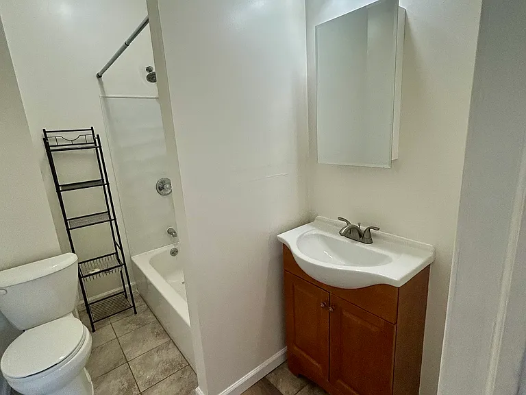 604 W Augusta Ave #3 — Photo 10