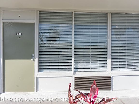 4th image of 515 Bon Air St #252