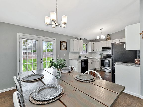 4th image of 6908 E Winterberry Cir