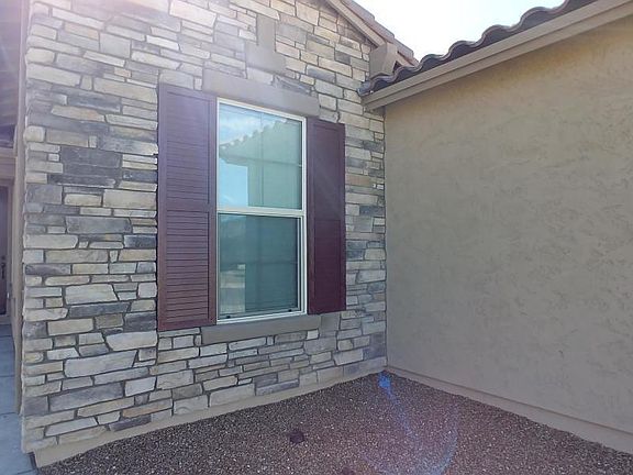 4th image of 531 E Creosote Dr