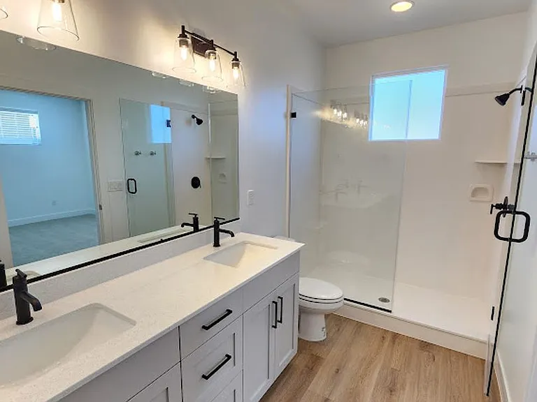 2649 E Wake Forest Ln — Photo 24