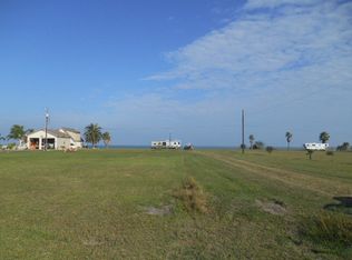 695 Alamo Beach Ave, Pt Lavaca, TX 77979