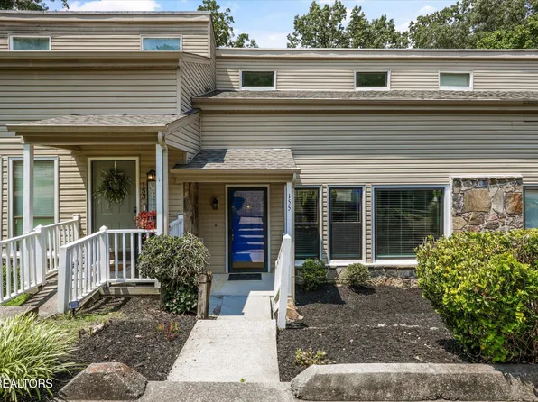 155 Hendrix Dr, Oak Ridge, TN 37830