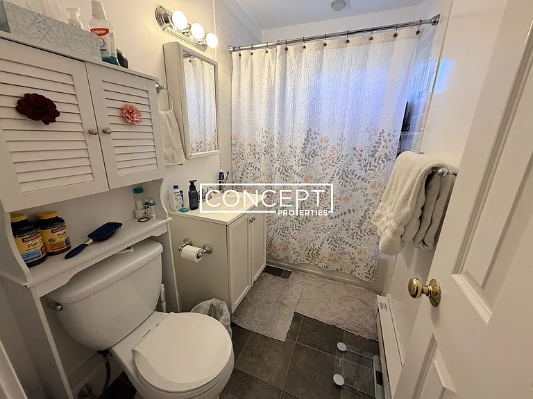 7 Smythe St #A — Photo 10