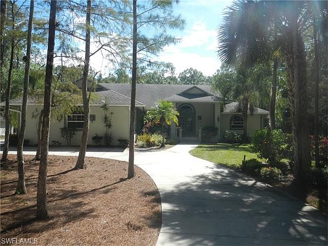 1st image of 4870 Coral Wood Dr