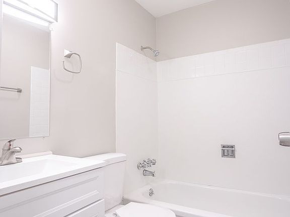 4th image of 1628 Linden Dr APT 937