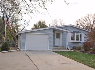 4832 Grassridge Rd, Lincoln, NE 68512