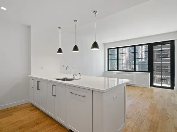 27-21 44th Dr #2003, Long Island City, NY 11101