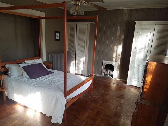 Downstairs bedroom