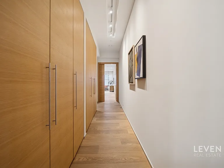 55 Warren St #4 — Photo 35