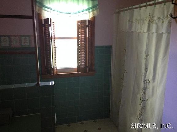 5th image of 610 N Hena St