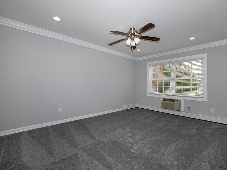 Fairfield Village At Commack — Photo 41