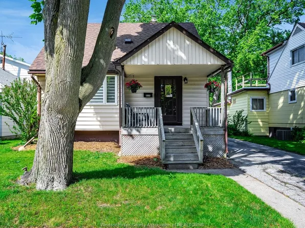 1353 George Ave, Windsor, ON N8Y 2X8