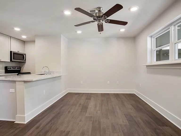 2110 Bayou Rd #5 — Photo 6