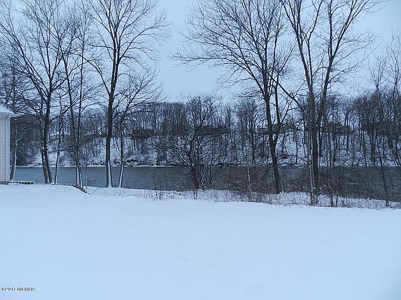 4th image of 530 Swan River Dr
