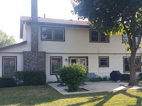2nd image of 574 Tarpon Ct