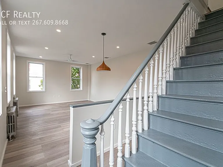 825 S 12th St — Photo 11