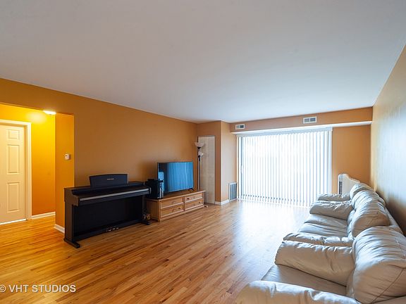 2nd image of 5400 Astor Ln APT 412