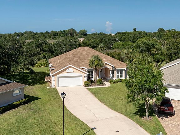 3rd image of 5 Anastasia Lakes Dr