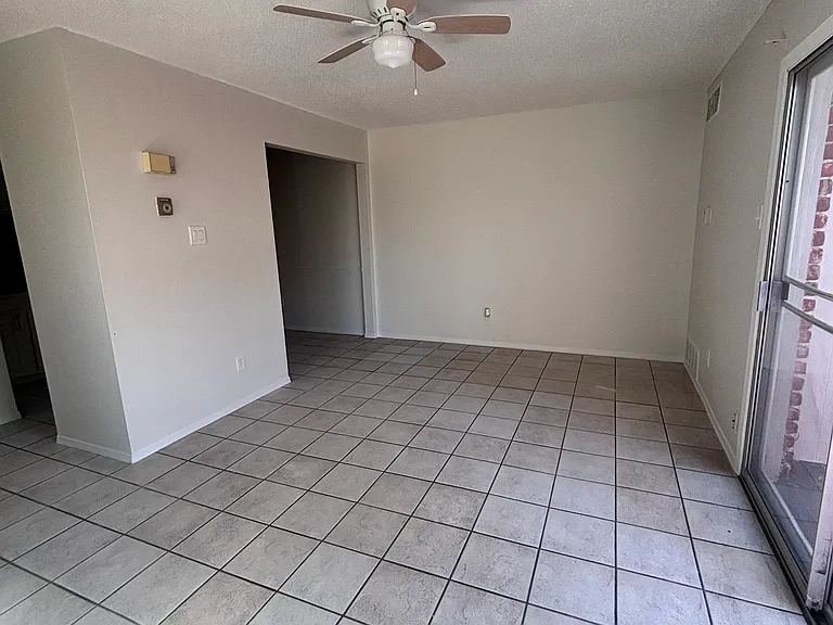 6713 Escondido Dr #C — Photo 5
