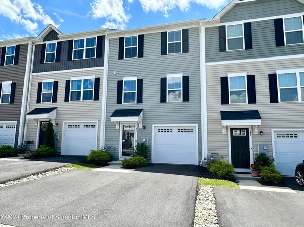 43 Foxwood Dr, Gilbertsville, PA 19525