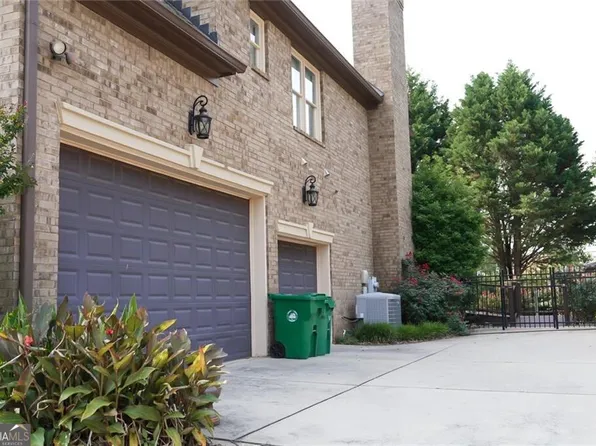 4663 Mossey Dr, Lithonia, GA 30038