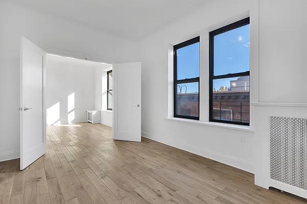 Rented by Cooper & Cooper Real Estate | media 18