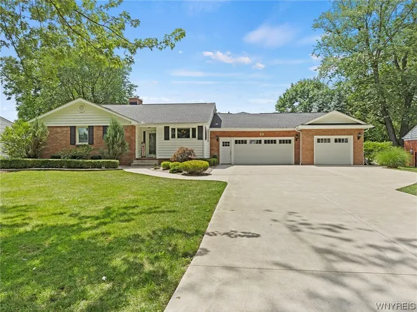 20 Parkwood Dr, Amherst, NY 14226