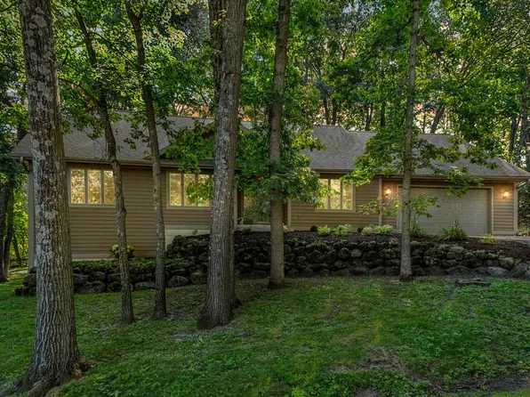 N4916 Peacock Ln, Green Lake, WI 54941