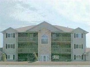 205 E Price St UNIT 101, Eldridge, IA 52748