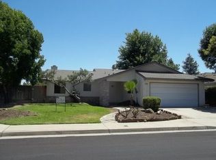 1394 Pontiac Ave, Clovis, CA 93612