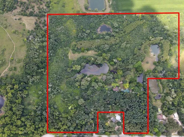 N9031 Big Spring DRIVE, Whitewater, WI 53190