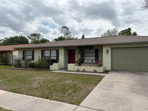 4714 Fox Hunt Dr, Tampa, FL 33624