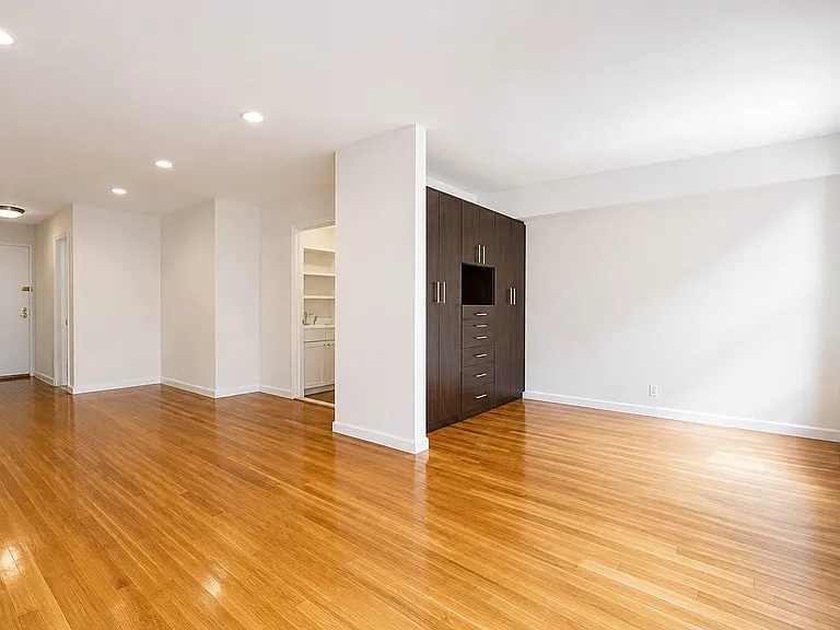 25 W 13th St #3CN — Photo 2