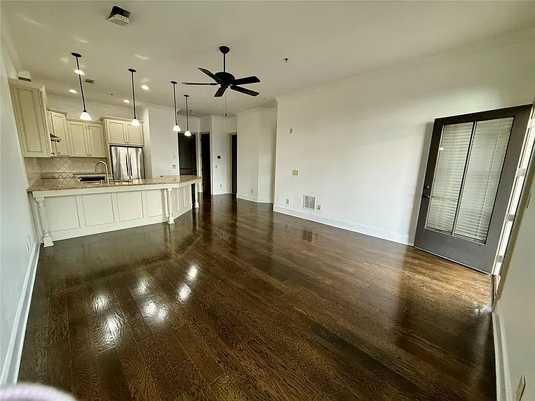360 Chambers St #155 — Photo 8