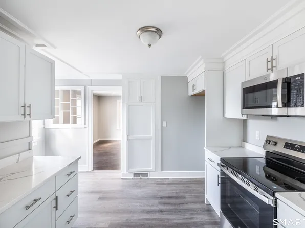 20 Randall Place, Waterbury, CT 06704