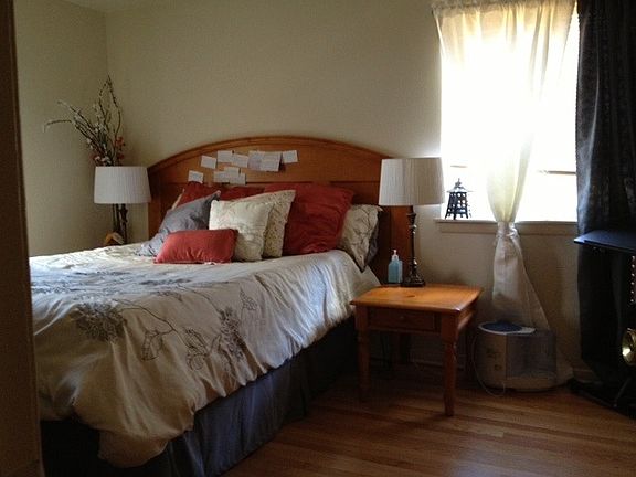 4th image of 27W154 Cooley Ave APT B