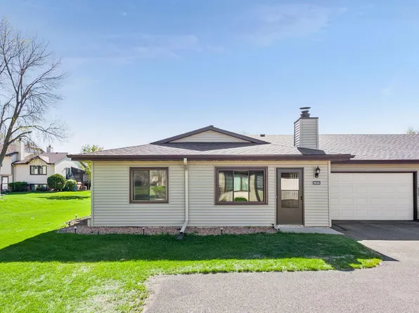 8646 S Maplebrook Cir, Brooklyn Park, MN 55445