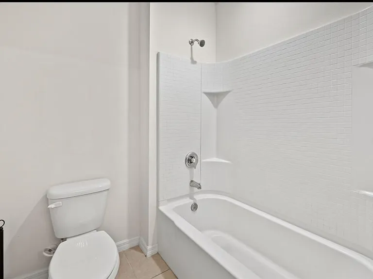 8107 Bilston Village Ln — Photo 28