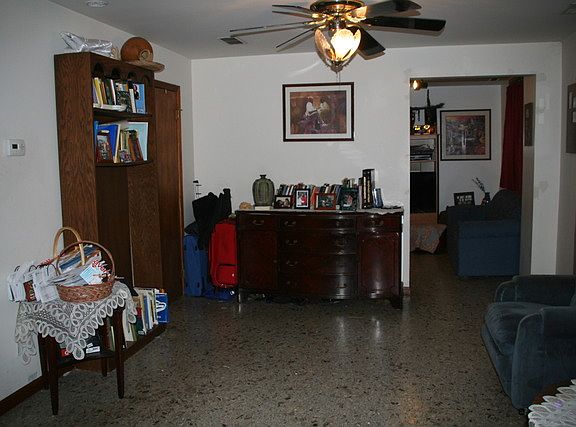 5th image of 720 S Claremont Ave