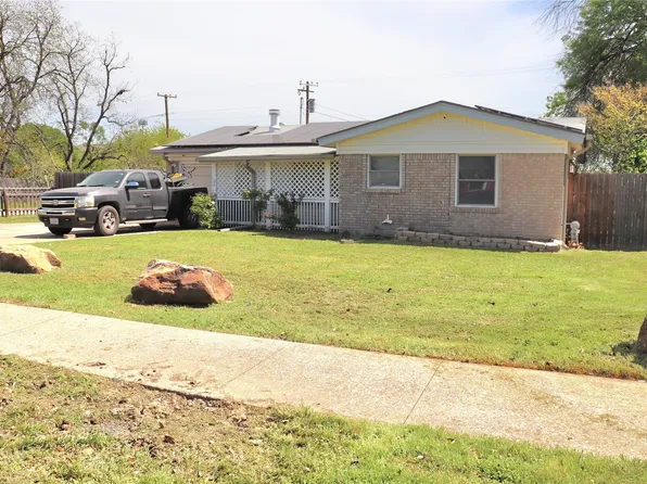 1617 Browning Dr, Arlington, TX 76010