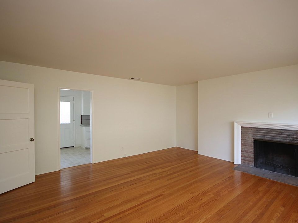 1st image of 1363 N Roosevelt Ave #1363