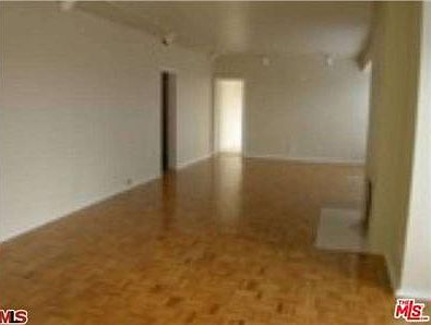 4th image of 1124 Hilldale Ave