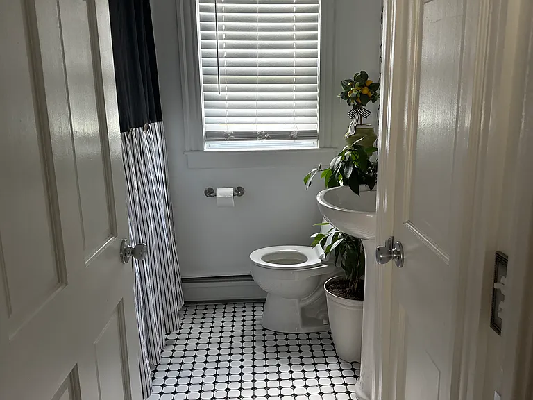 196 Fruit Hill Ave — Photo 3
