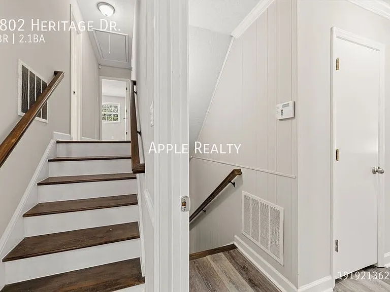 4802 Heritage Dr — Photo 10
